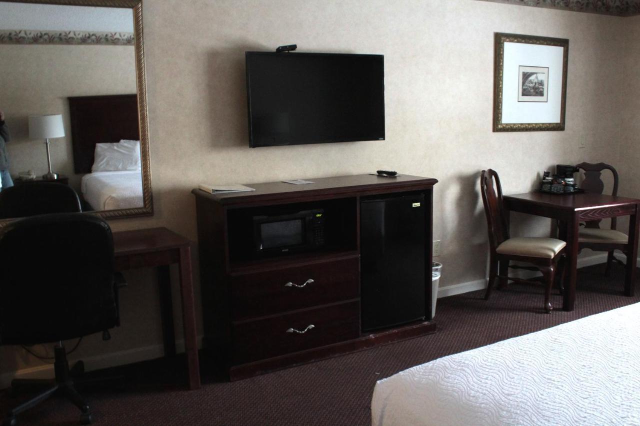 Shiretown Inn & Suites Houlton Esterno foto
