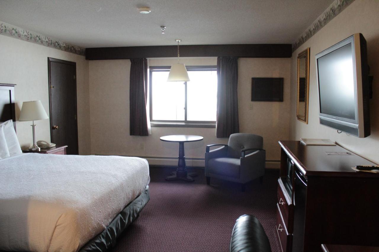 Shiretown Inn & Suites Houlton Esterno foto