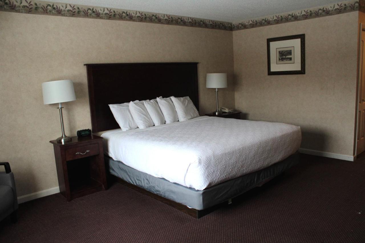 Shiretown Inn & Suites Houlton Esterno foto