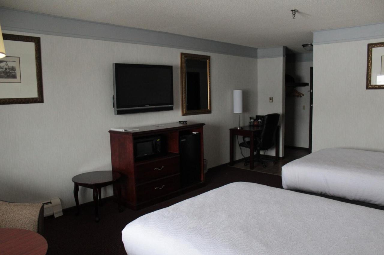 Shiretown Inn & Suites Houlton Esterno foto