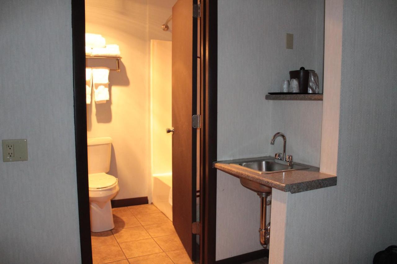 Shiretown Inn & Suites Houlton Esterno foto